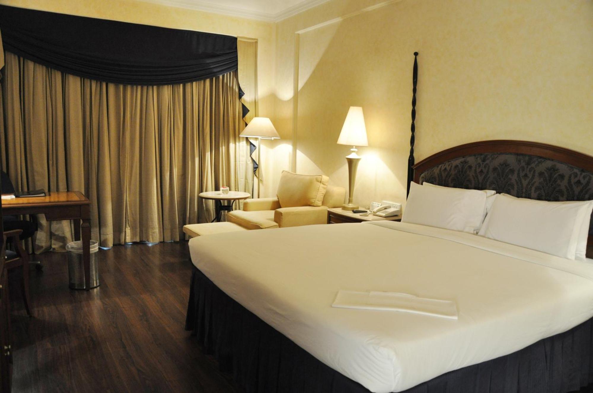 Radisson Hotel Varanasi Zimmer foto
